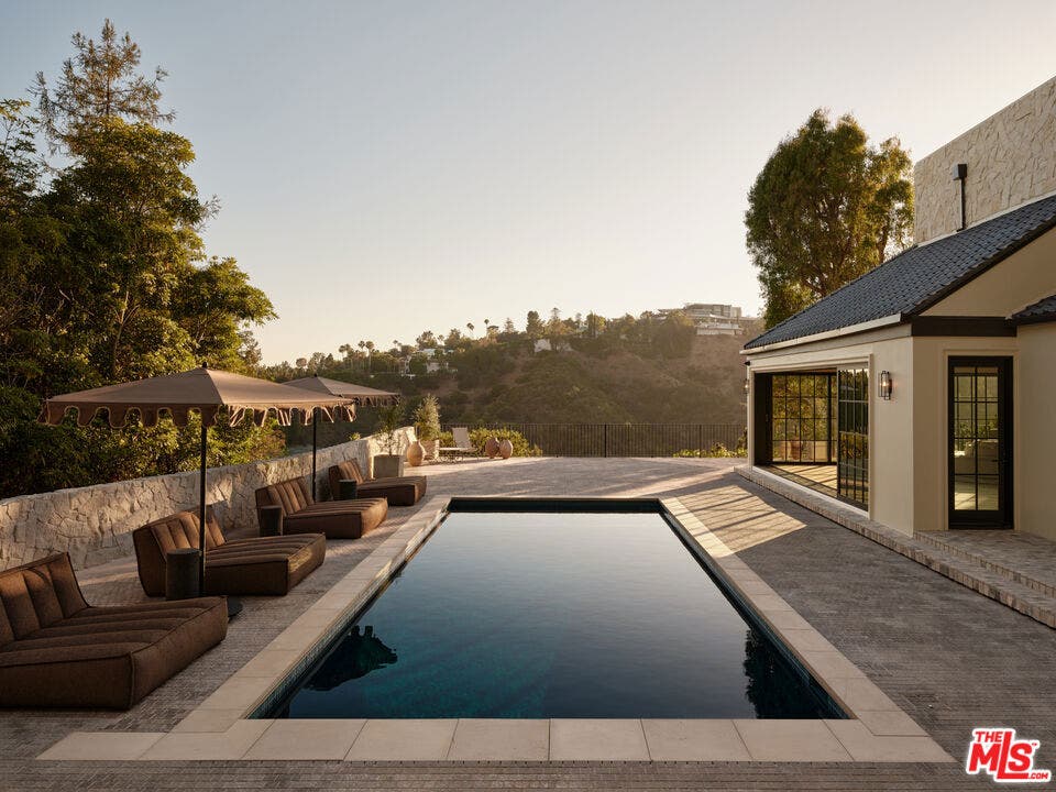 851 Strada Vecchia Road, Los Angeles, CA 90077 851 Strada Vecchia Road, Los Angeles, CA 90077