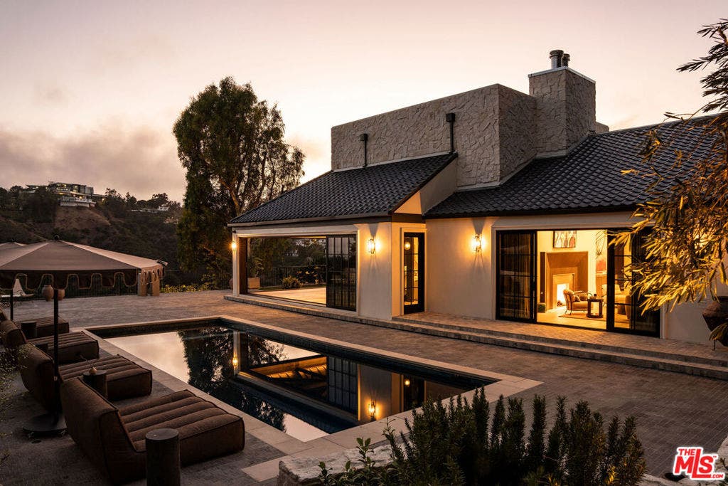 851 Strada Vecchia Road, Los Angeles, CA 90077 851 Strada Vecchia Road, Los Angeles, CA 90077