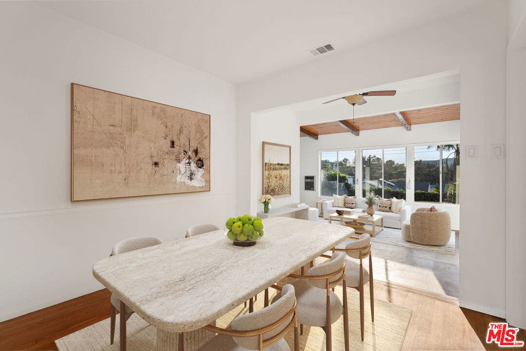 7527 Stewart Avenue, Los Angeles, CA 90045 7527 Stewart Avenue, Los Angeles, CA 90045