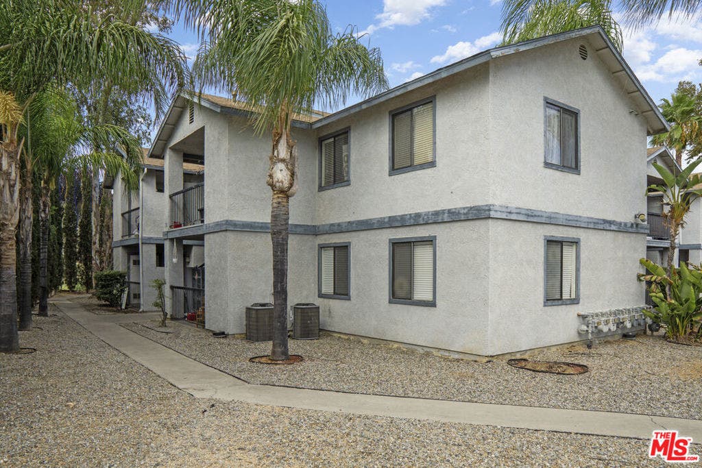 39011 Agua Vista, Murrieta, CA 92563 39011 Agua Vista, Murrieta, CA 92563