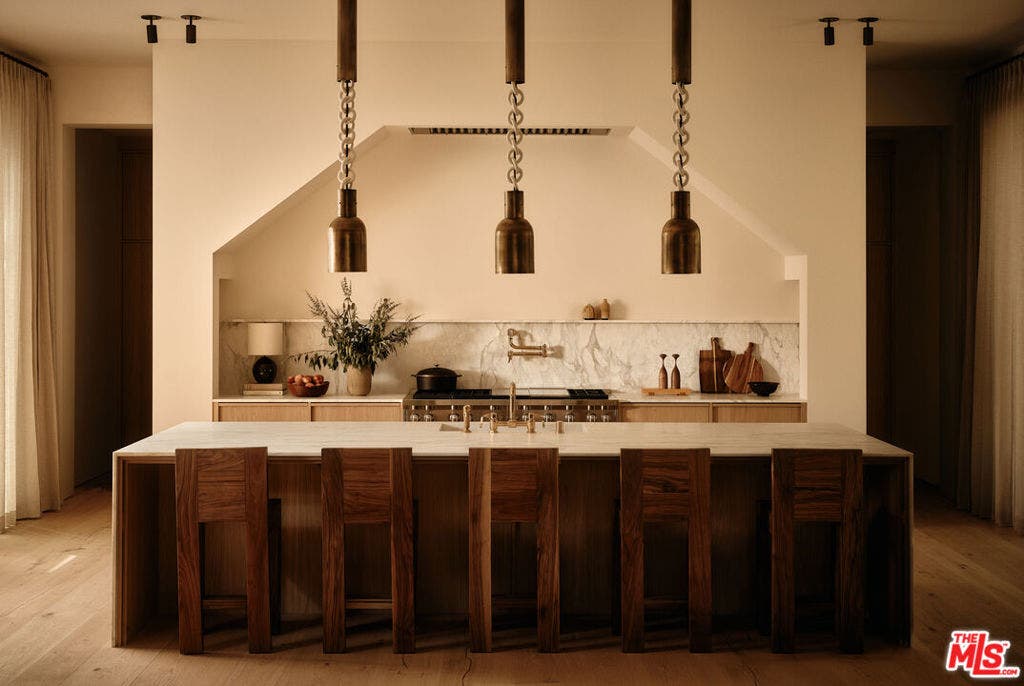3405 Fryman Road, Studio City, CA 91604 3405 Fryman Road, Studio City, CA 91604