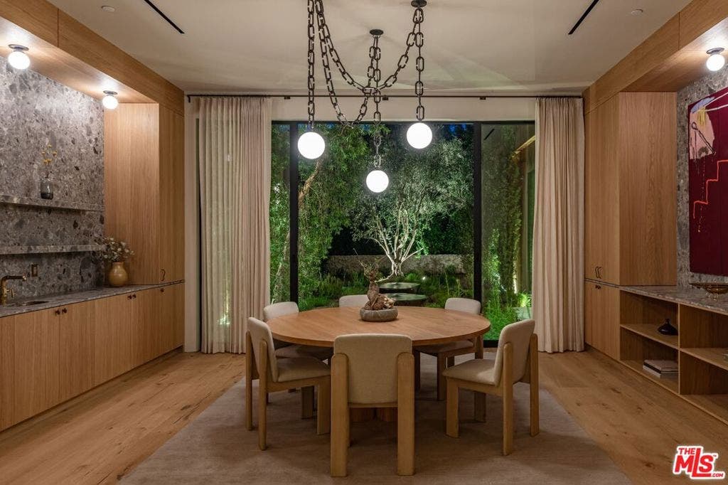 3405 Fryman Road, Studio City, CA 91604 3405 Fryman Road, Studio City, CA 91604