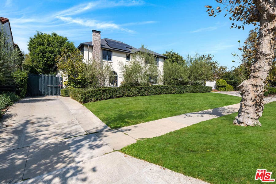 Property photo for 555 Wilcox Avenue, Los Angeles, CA