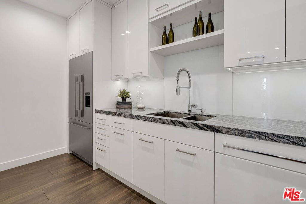 810 N Orlando Avenue, Los Angeles, CA 90069