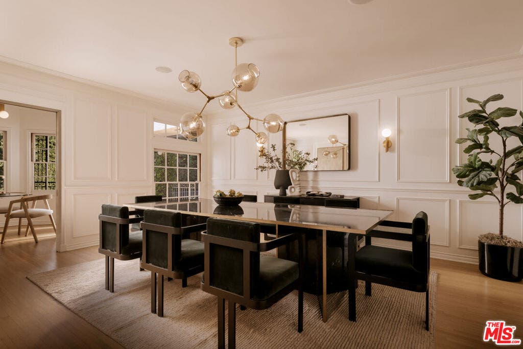 628 N Sierra Drive, Beverly Hills, CA 90210