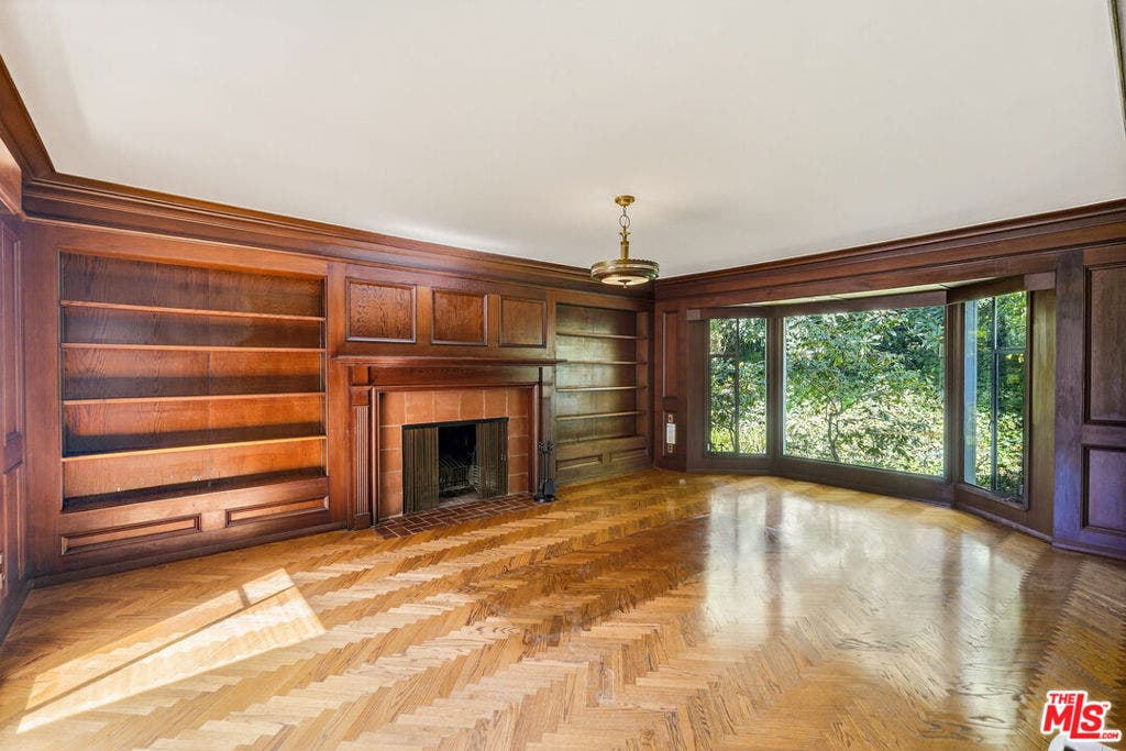 1000 N Alpine Drive, Beverly Hills, CA 90210