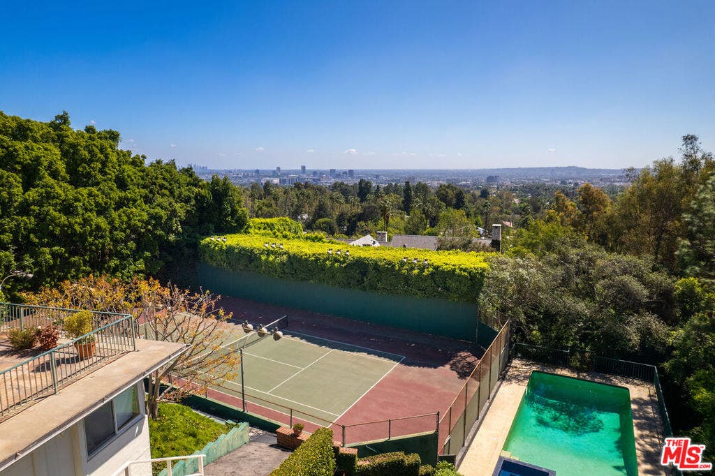 1000 N Alpine Drive, Beverly Hills, CA 90210