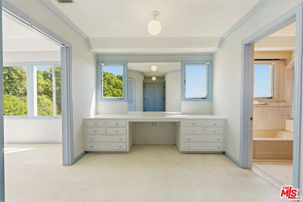1000 N Alpine Drive, Beverly Hills, CA 90210