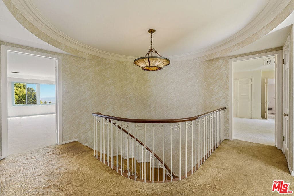 1000 N Alpine Drive, Beverly Hills, CA 90210