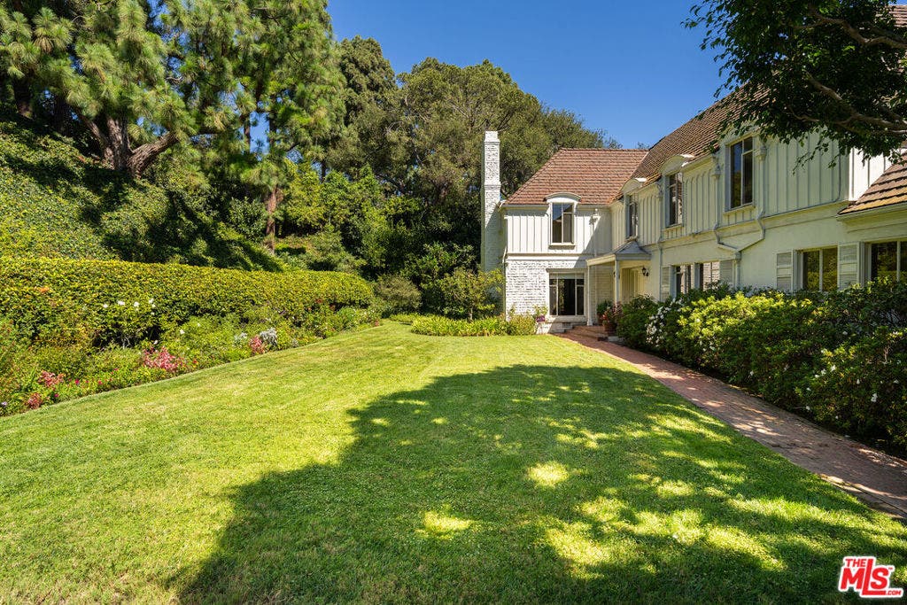 1000 N Alpine Drive, Beverly Hills, CA 90210