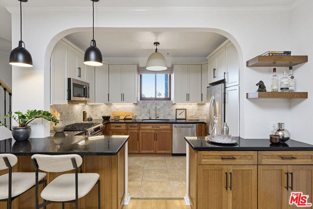 828 N Hudson Avenue, #214, Los Angeles, CA 90038