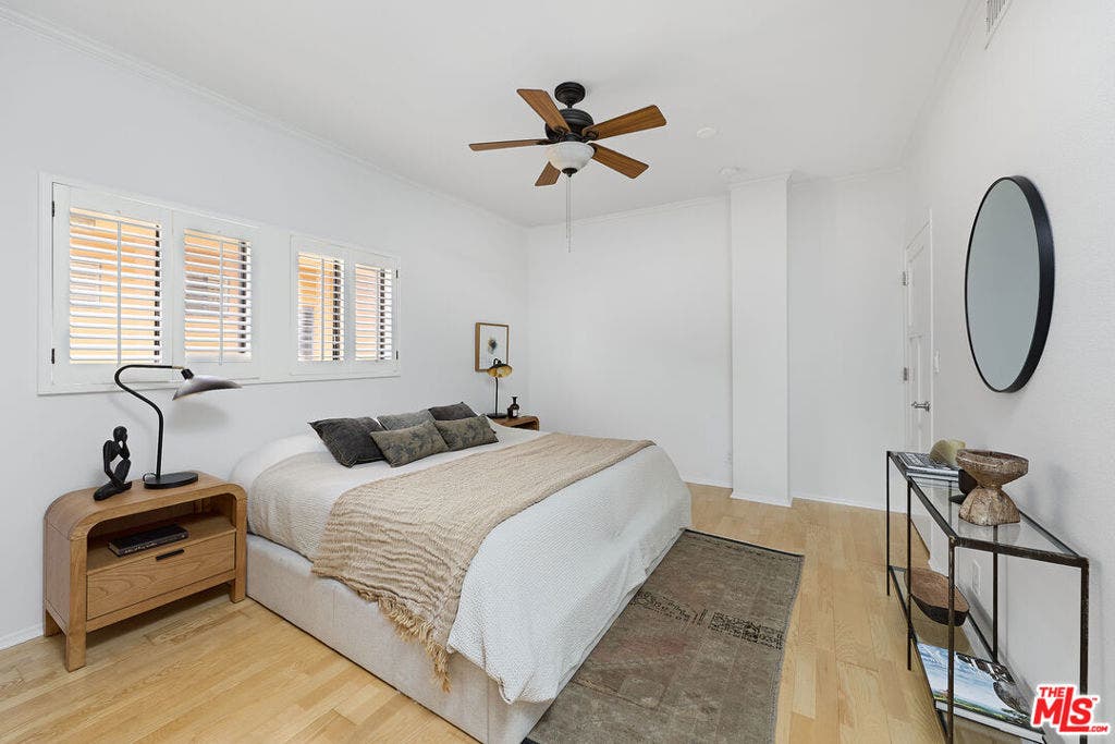 828 N Hudson Avenue, #214, Los Angeles, CA 90038