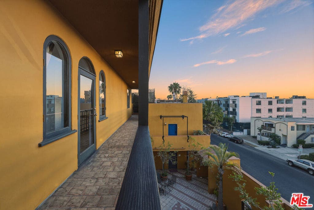 828 N Hudson Avenue, #214, Los Angeles, CA 90038