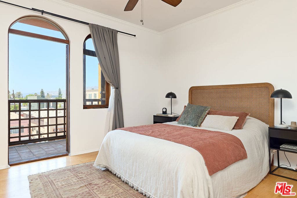 828 N Hudson Avenue, #214, Los Angeles, CA 90038