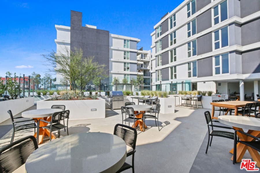 Property photo for 200 N Vermont Avenue, #518, Los Angeles, CA