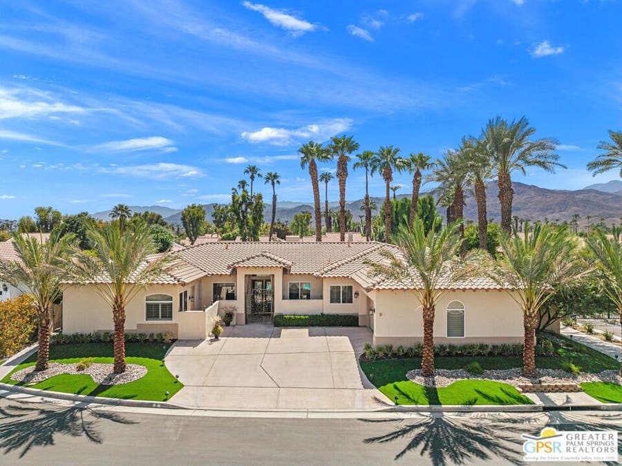Property photo for 2 Via Elegante, Rancho Mirage, CA