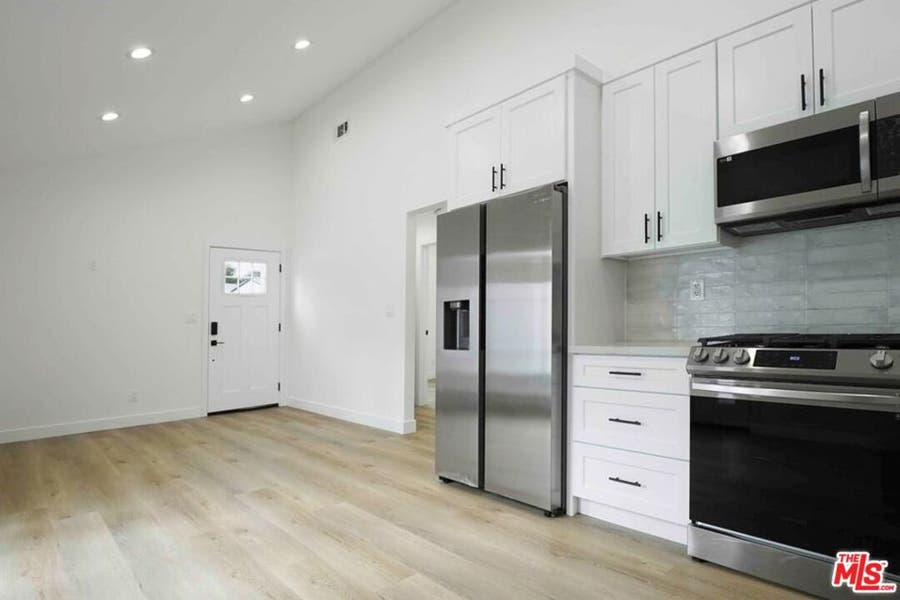 Property photo for 17456 Hatteras, Los Angeles, CA