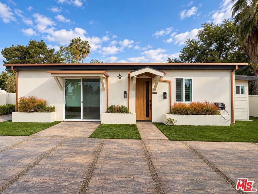 Property photo for 19037 Keswick Street, Reseda, CA