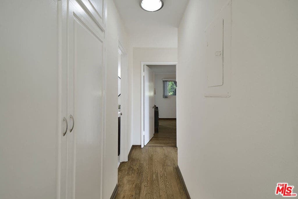 525 N Sycamore Avenue, #306, Los Angeles, CA 90036 525 N Sycamore Avenue, #306, Los Angeles, CA 90036