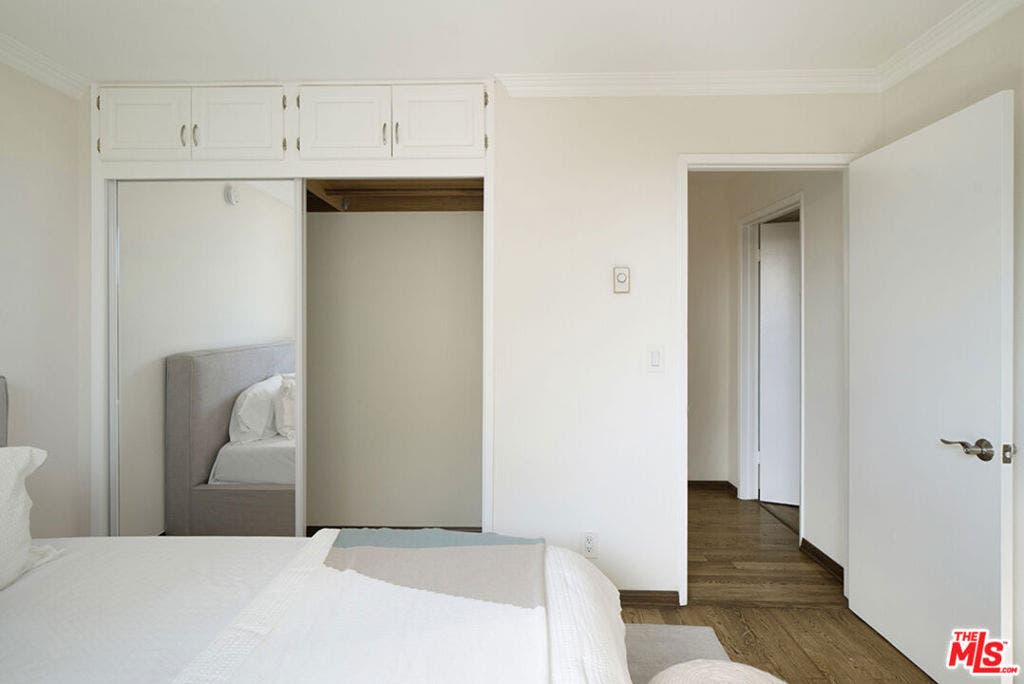 525 N Sycamore Avenue, #306, Los Angeles, CA 90036 525 N Sycamore Avenue, #306, Los Angeles, CA 90036