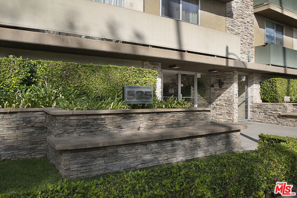 525 N Sycamore Avenue, #306, Los Angeles, CA 90036 525 N Sycamore Avenue, #306, Los Angeles, CA 90036