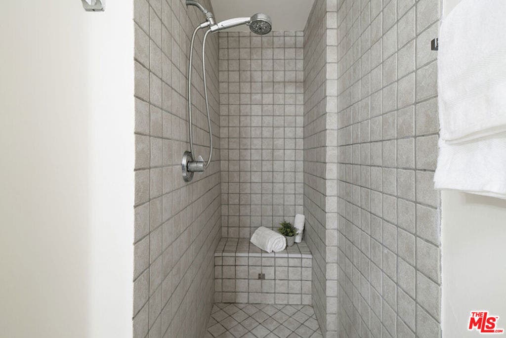 525 N Sycamore Avenue, #306, Los Angeles, CA 90036 525 N Sycamore Avenue, #306, Los Angeles, CA 90036