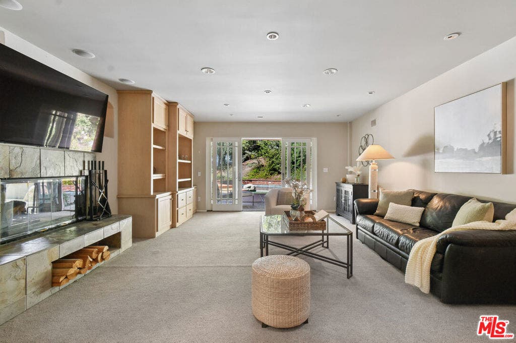 4734 Louise Avenue, Encino, CA 91316 4734 Louise Avenue, Encino, CA 91316