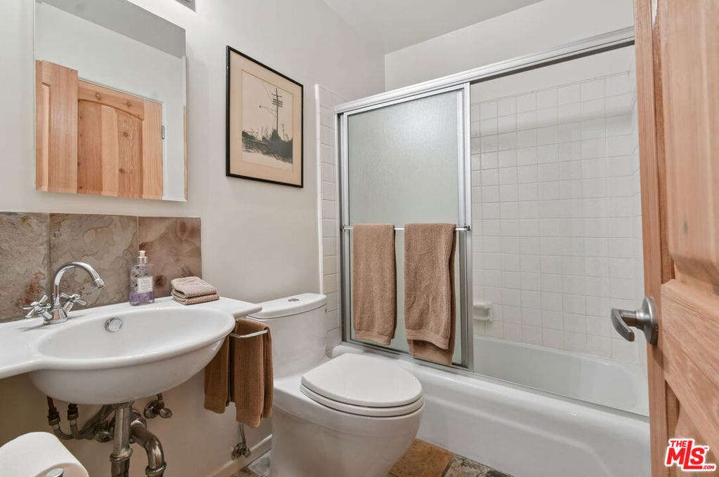 4734 Louise Avenue, Encino, CA 91316 4734 Louise Avenue, Encino, CA 91316