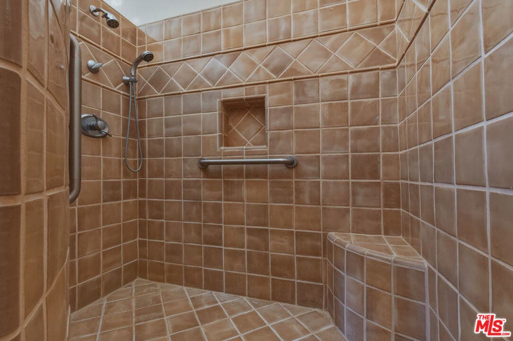 4734 Louise Avenue, Encino, CA 91316 4734 Louise Avenue, Encino, CA 91316