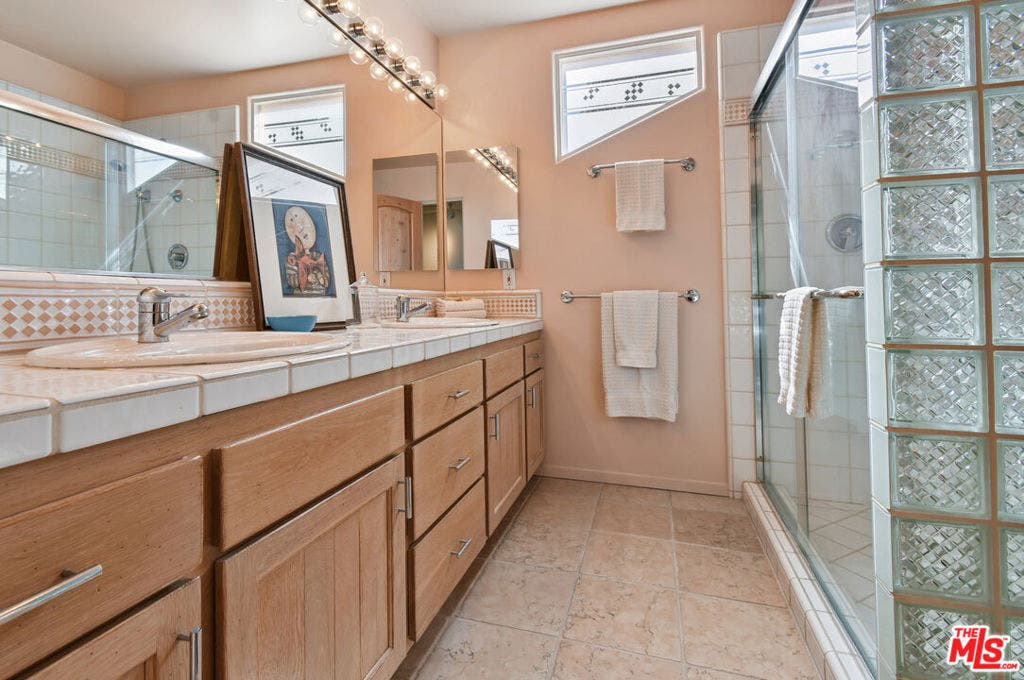 4734 Louise Avenue, Encino, CA 91316 4734 Louise Avenue, Encino, CA 91316
