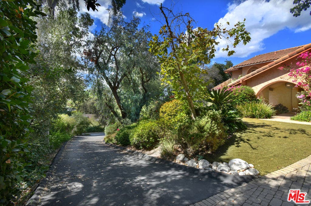 4734 Louise Avenue, Encino, CA 91316 4734 Louise Avenue, Encino, CA 91316