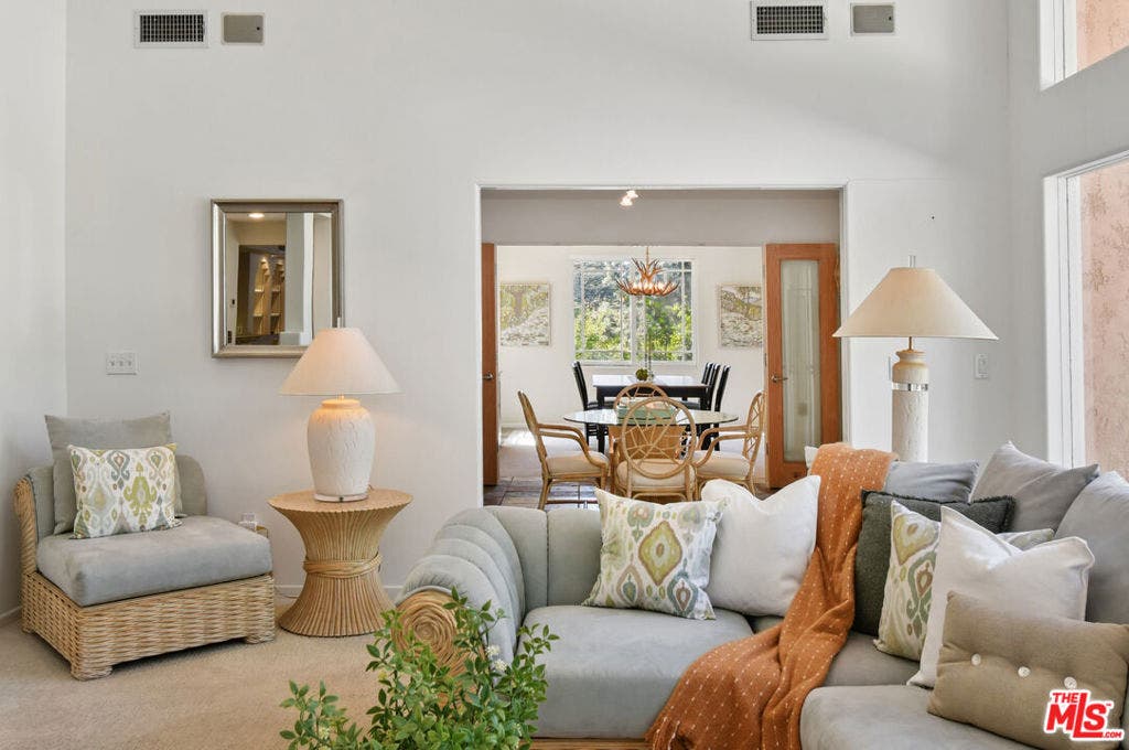4734 Louise Avenue, Encino, CA 91316 4734 Louise Avenue, Encino, CA 91316