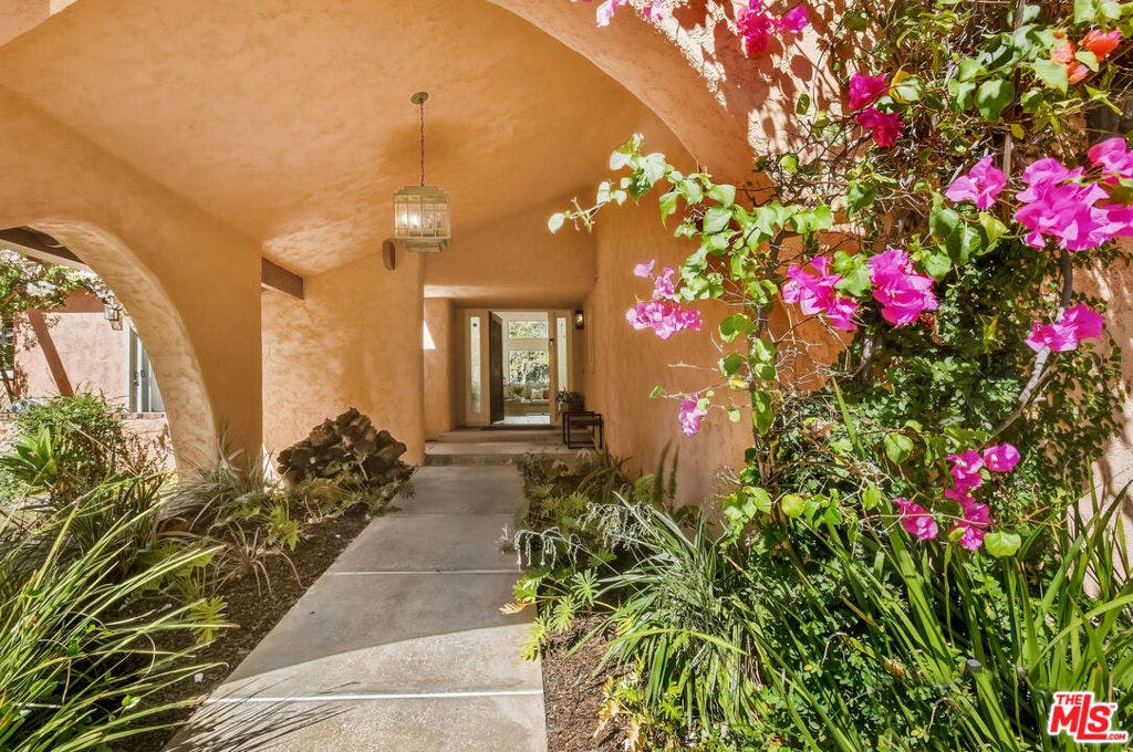 4734 Louise Avenue, Encino, CA 91316 4734 Louise Avenue, Encino, CA 91316