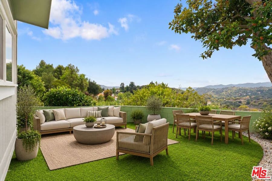 Property photo for 133 Pueblo Lane, Topanga, CA