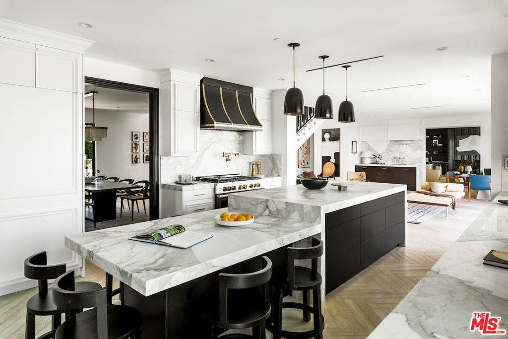 10932 Savona Road, Los Angeles, CA 90077
