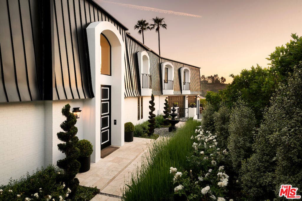 10932 Savona Road, Los Angeles, CA 90077
