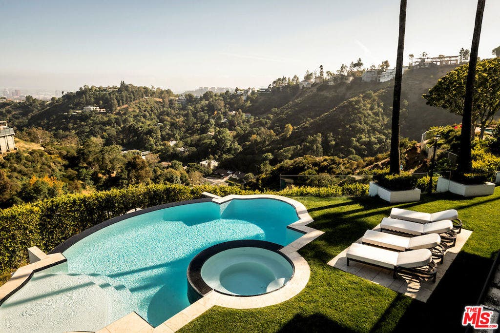 10932 Savona Road, Los Angeles, CA 90077