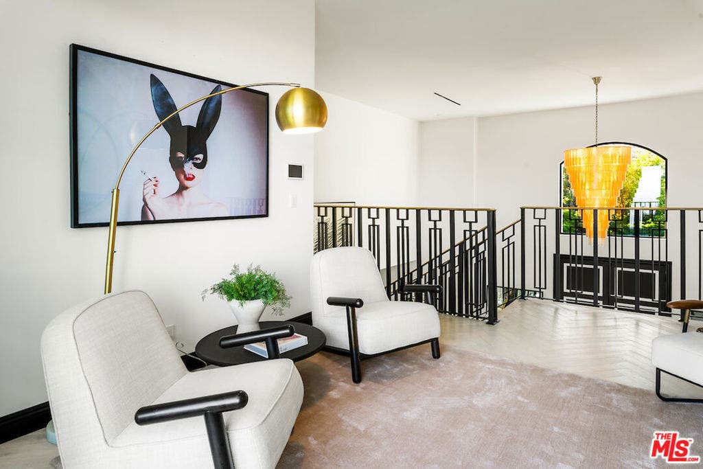 10932 Savona Road, Los Angeles, CA 90077