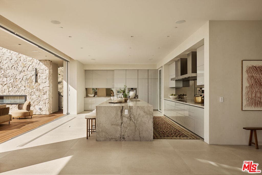 1615 Blue Jay Way, West Hollywood, CA 90069