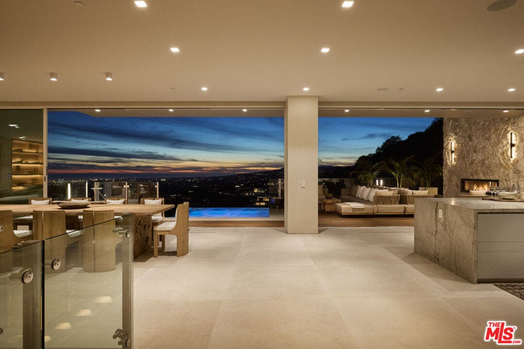 1615 Blue Jay Way, West Hollywood, CA 90069