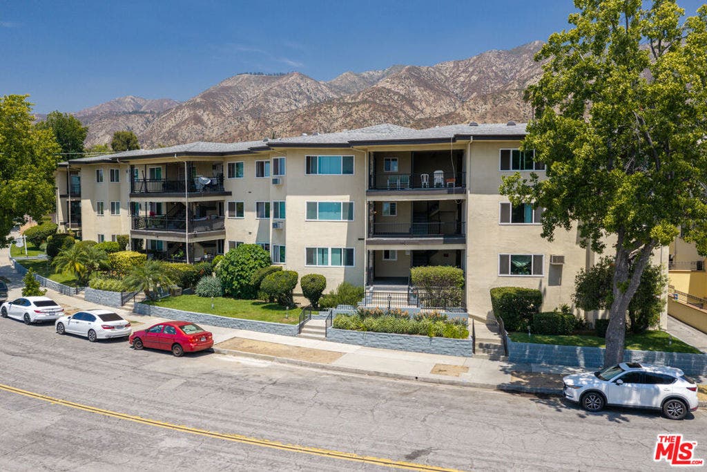 990 Valley View Avenue, Pasadena, CA 91107