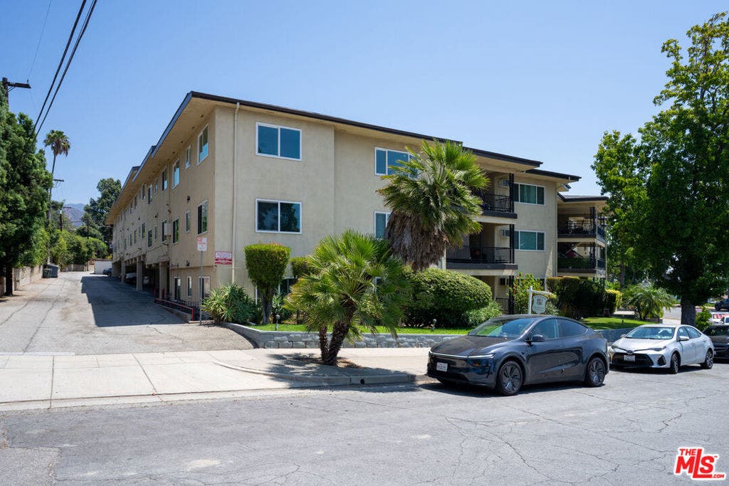 990 Valley View Avenue, Pasadena, CA 91107