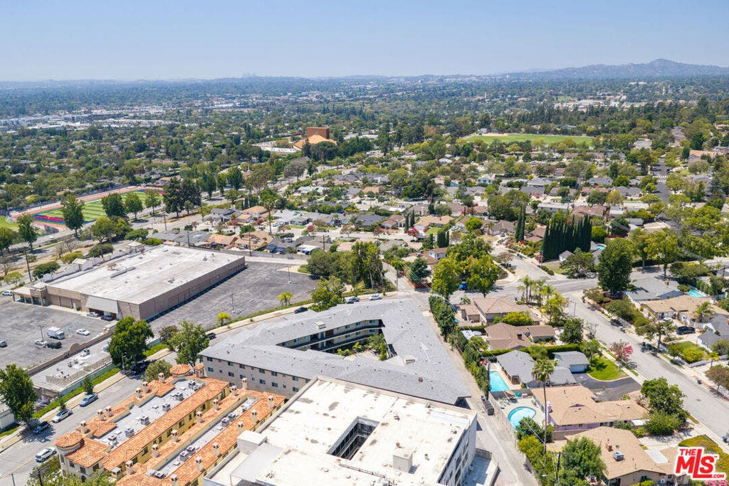 990 Valley View Avenue, Pasadena, CA 91107