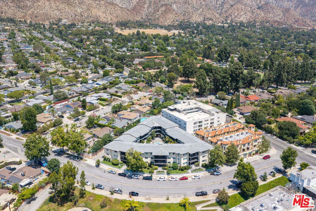 990 Valley View Avenue, Pasadena, CA 91107