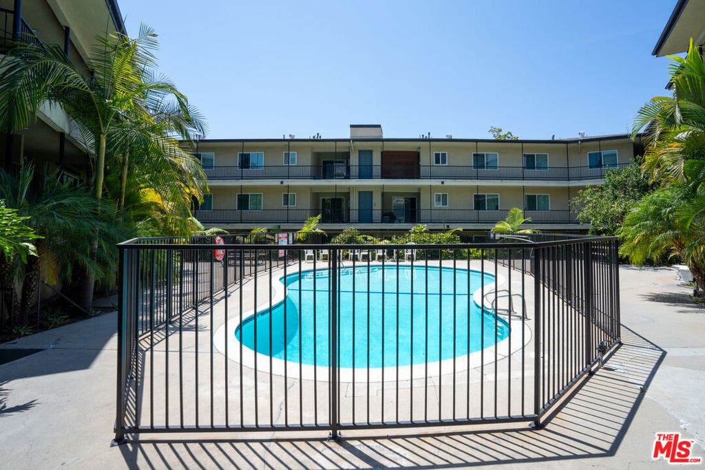 990 Valley View Avenue, Pasadena, CA 91107