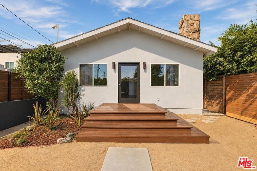 Property photo for 911 Indiana Avenue, Venice, CA