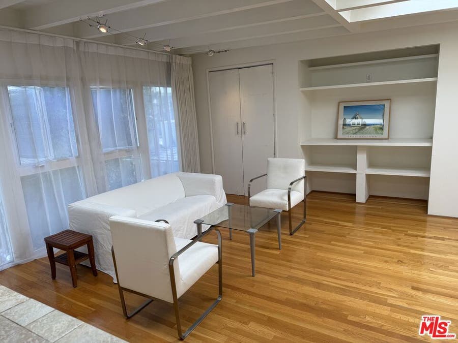 Property photo for 516 N San Vicente Boulevard, West Hollywood, CA