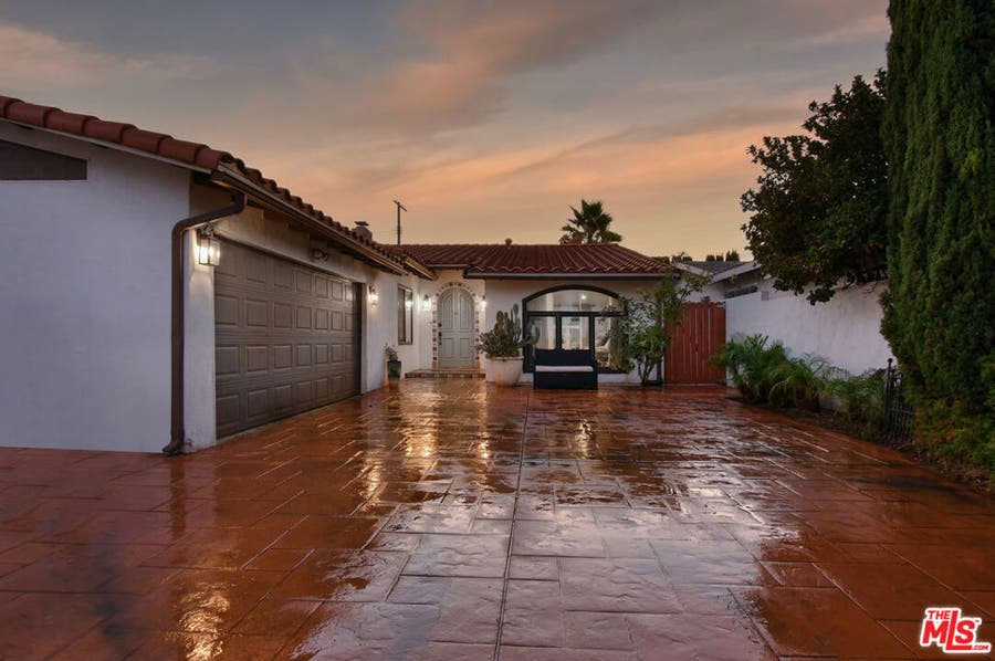 Property photo for 5507 Hermitage Avenue, Valley Village, CA