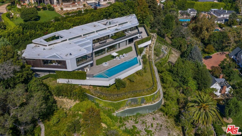 638 Siena Way, Los Angeles, CA 90077 638 Siena Way, Los Angeles, CA 90077
