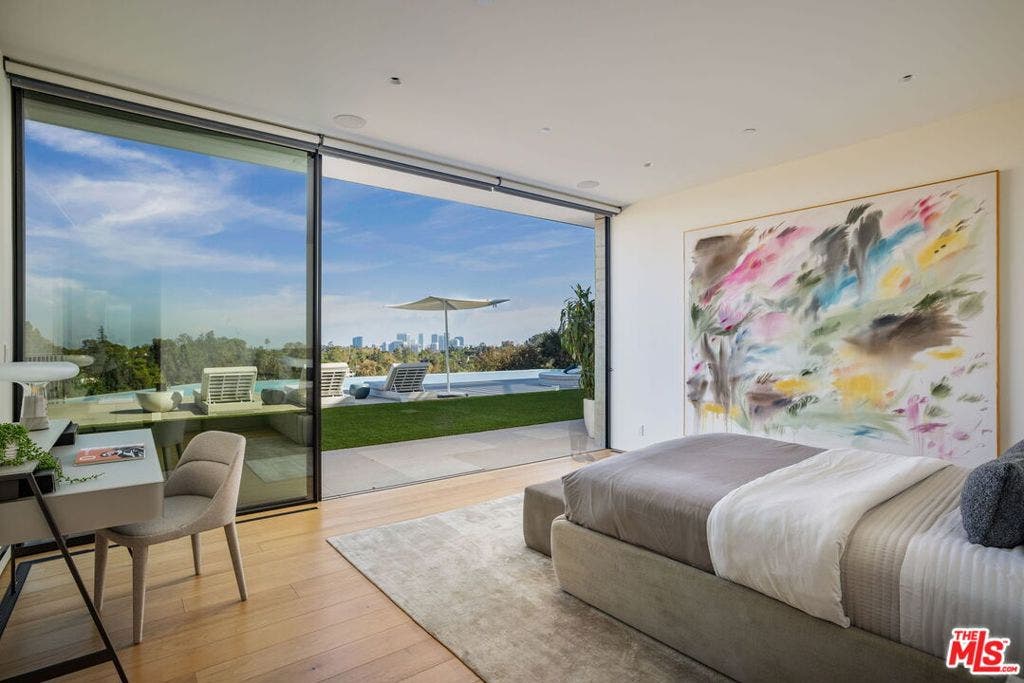 638 Siena Way, Los Angeles, CA 90077 638 Siena Way, Los Angeles, CA 90077
